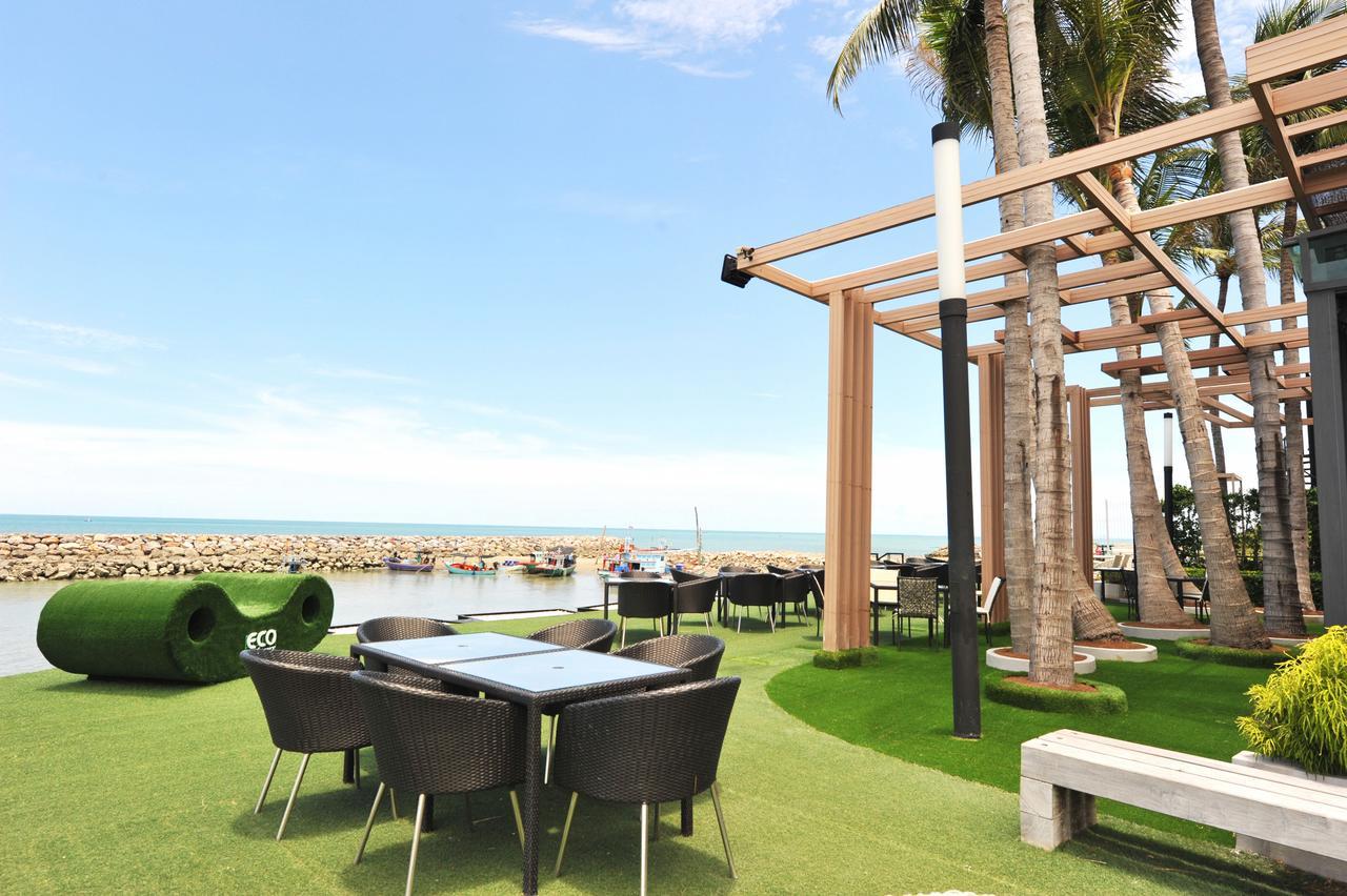 Eco Moment Beach Resort 佛丕 外观 照片